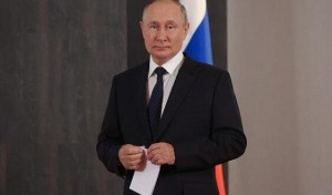 ABŞ özü cini şüşədən buraxdı – Putin