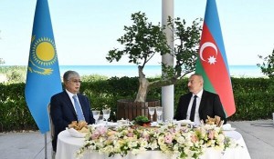 Azərbaycan və Qazaxıstan arasında mühüm iclas başladı
