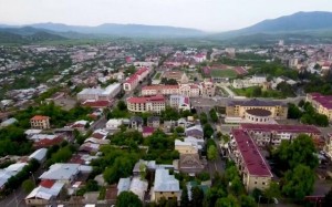 Azərbaycanlılar erməni evlərini alır – Adibekyan