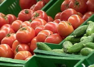 Çürük pomidor niyə 4 manatdan baha satılır?
