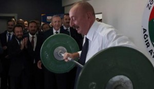 Əliyev ağırlıqqaldırma bacarığını nümayiş etdirdi – Foto