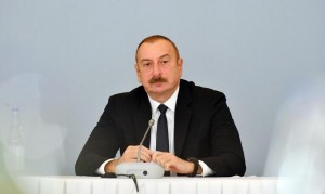 Əliyev Bərzanini Bakıya dəvət etdi