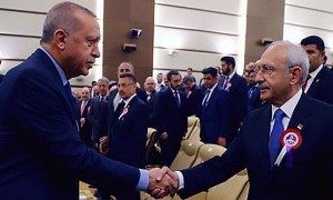Ərdoğan TBMM-ə gəldi: Kılıçdaroğlu ayağa qalxmadı – Video