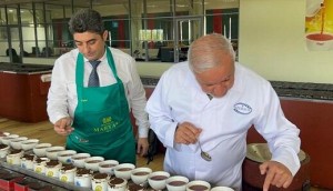 Eyyub Hüseynov Şri-Lankada “Final” çay fabrikini ziyarət edib