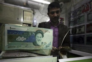 İran vəziyyət pisləşir: dollar 55 min oldu