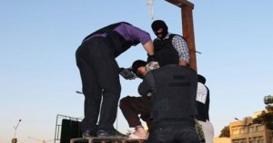 İranda etirazçılar edam edildi
