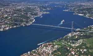İstanbul boğazı hər iki istiqamətdə bağlandı