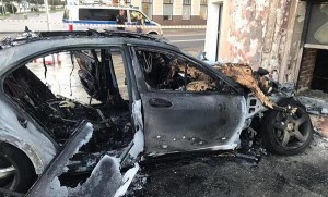 Krımda separatçı liderin avtomobili partladı – Video