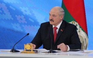 Lukaşenko döyüş hazırlığı əmri verdi