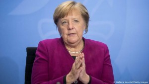 Merkel ordenlə təltif olundu
