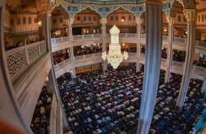Moskva müsəlmanları iftarı bu dua ilə açdılar