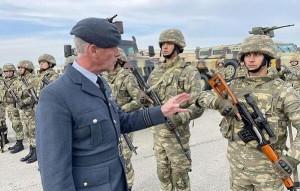 NATO rəsmiləri Ordumuzun döyüş texnikası ilə tanış oldu