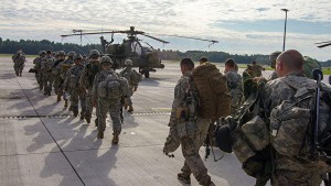 NATO Şərqi Avropada hərbi qüvvəsini ikiqat artırdı