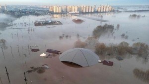 Orenburqda dəhşət davam edir: Suyun səviyyəsi 11 metri keçdi