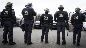Parisdə kürdlərlə polis əməkdaşları arasında dava
