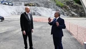 Prezident Xankəndi-Şuşa-Laçın yoluna baxış keçirdi – Foto