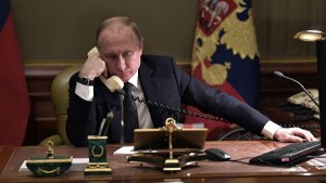 Putin BƏƏ liderinə qiyamdan danışdı