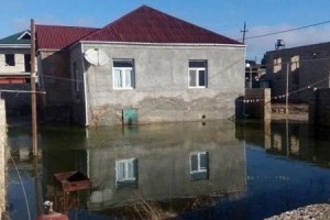 Qobustanda güclü yağış: evi su basdı – Video