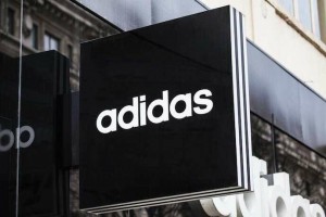 Rus bazarına “Adidas” yerinə “Abbas” girir