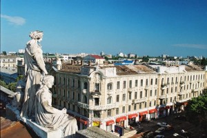 Rus ordusu Odessaya zərbələr endirdi: ölənlər var