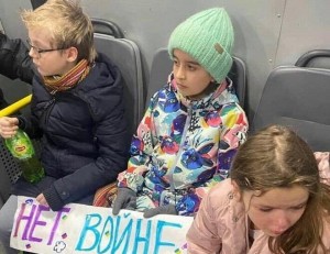 Rusiya işğal etdiyi yerlərdən uşaqları qaçırır