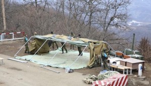 Sülhməramlılar çadırları sökür – Foto