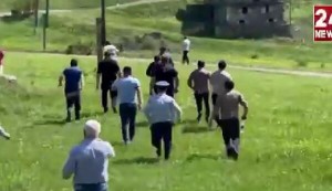Tavuşda etiraz edən ermənilərdən orduya hücum… – Video
