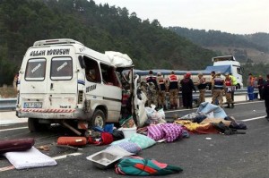 Türkiyədə sərnişin avtobusu aşdı: 5 nəfər öldü