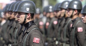 Türkiyədə üç azərbaycanlı zabit rütbəsi aldı