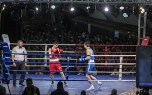 Ukraynada metro stansiyasında boks turniri – Foto